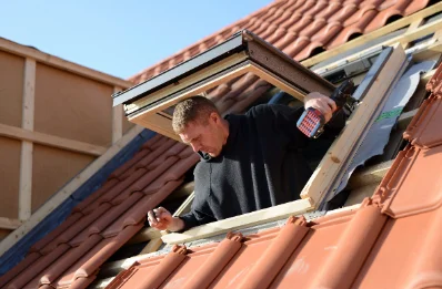 Pose de fenêtres de toit Velux aux Touches
